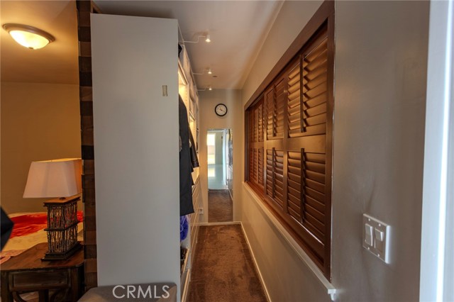 Detail Gallery Image 15 of 26 For 1724 Sombra Dr, Glendale,  CA 91208 - 3 Beds | 2 Baths