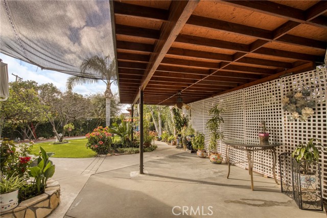 Detail Gallery Image 17 of 20 For 19016 Runnymede, Reseda,  CA 91335 - 3 Beds | 2 Baths