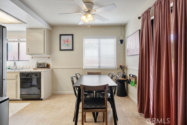 Detail Gallery Image 12 of 49 For 304 S Minnesota, Glendora,  CA 91741 - 5 Beds | 3/2 Baths