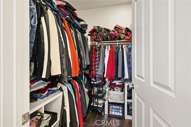Detail Gallery Image 22 of 42 For 12827 W Hemingway Dr, San Fernando,  CA 91340 - 4 Beds | 2/1 Baths