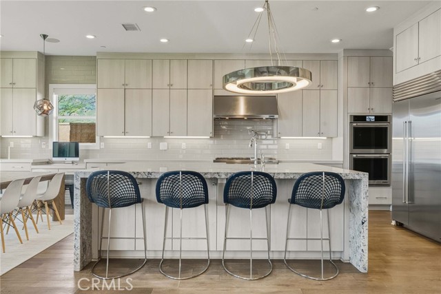 Detail Gallery Image 8 of 49 For 11937 Ancona Way, Porter Ranch,  CA 91326 - 6 Beds | 5/1 Baths