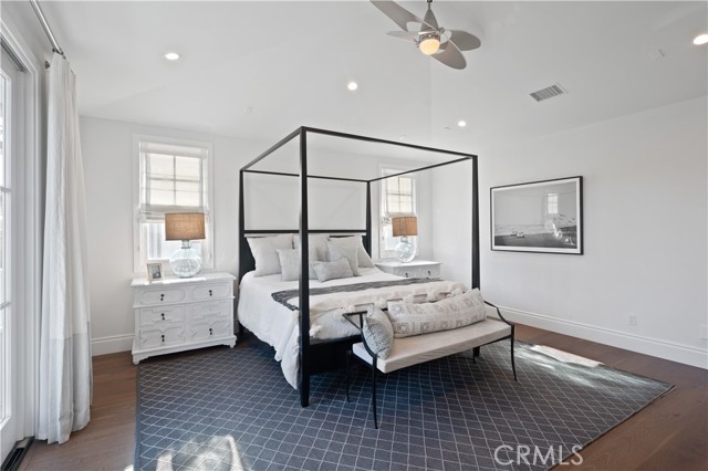 868 27th Street, Manhattan Beach, California 90266, 5 Bedrooms Bedrooms, ,6 BathroomsBathrooms,Residential,Sold,27th,SB21254472