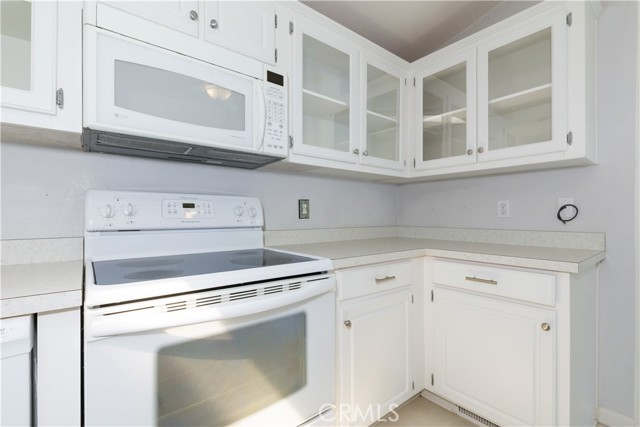 Detail Gallery Image 10 of 29 For 146 via Santa Barbara #146,  Paso Robles,  CA 93446 - 3 Beds | 2 Baths