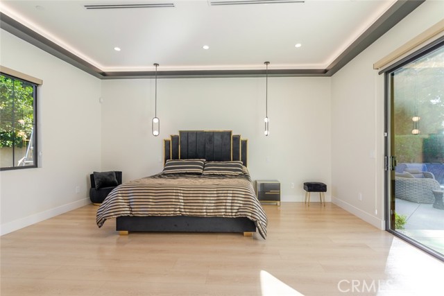 Detail Gallery Image 47 of 70 For 7714 Lasaine Ave, Northridge,  CA 91325 - 3 Beds | 4 Baths