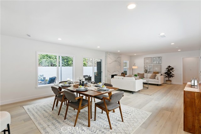 Detail Gallery Image 10 of 51 For 3900 Benedict Canyon Dr, Sherman Oaks,  CA 91423 - 3 Beds | 4 Baths
