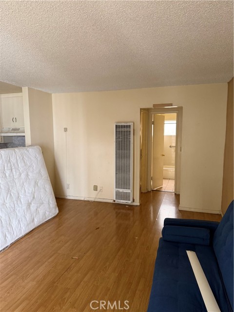 Detail Gallery Image 6 of 10 For 13050 Dronfield #9, Sylmar,  CA 91342 - 1 Beds | 1 Baths