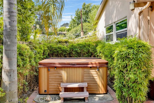 3398 Floyd, Los Angeles CA: https://media.crmls.org/medias/bf3abb62-3490-4221-9621-070797687e20.jpg