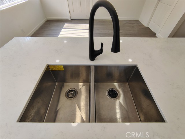 Detail Gallery Image 11 of 29 For 231 E Century, Los Angeles,  CA 90003 - 2 Beds | 1/1 Baths