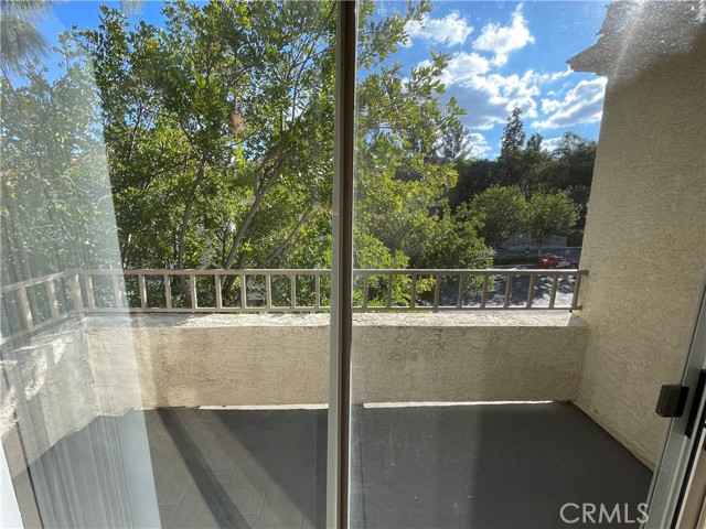 Detail Gallery Image 45 of 56 For 1965 Las Colinas Cir #308,  Corona,  CA 92879 - 2 Beds | 2 Baths