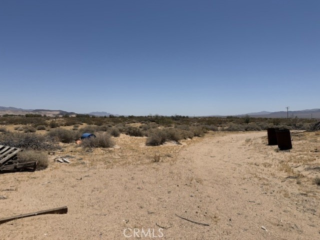 https://media.crmls.org/medias/bf3b97ab-fe86-48fd-8bfd-8552ec0e2b85.jpg?preset=X-Large