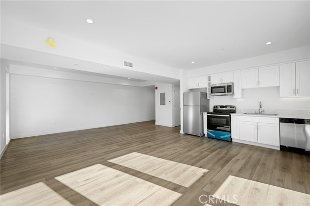 Detail Gallery Image 11 of 20 For 10657 Moorpark St #201,  North Hollywood,  CA 91602 - 1 Beds | 1 Baths