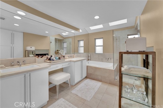 Detail Gallery Image 19 of 28 For 415 Orchid Ave, Corona Del Mar,  CA 92625 - 3 Beds | 2/1 Baths