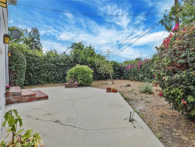 1017 Cordova Avenue, Glendale CA: https://media.crmls.org/medias/bf3c2405-3e5a-4195-addc-57583c45de3c.jpg
