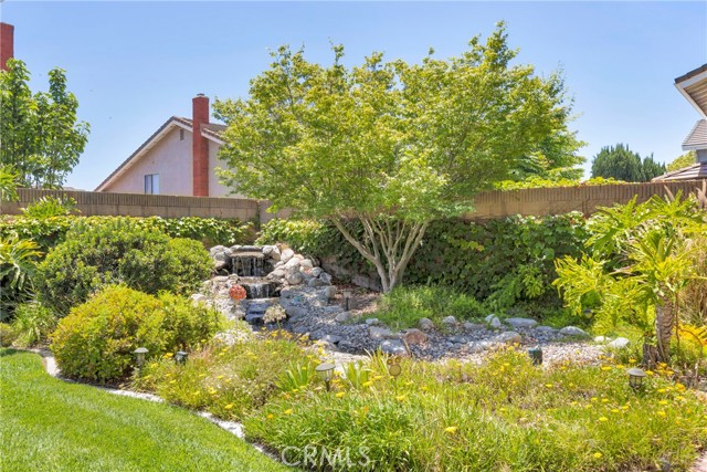 13614 Destino Place, Cerritos CA: https://media.crmls.org/medias/bf3cbaf1-34bf-46d6-bb3e-12aa6e22dc24.jpg