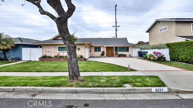 Detail Gallery Image 6 of 18 For 6631 Walton Dr, Huntington Beach,  CA 92647 - 4 Beds | 2 Baths