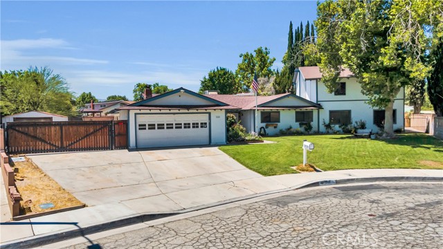 2528 Key Court, Lancaster CA: https://media.crmls.org/medias/bf3d235f-8929-428d-a656-7255c0e87458.jpg
