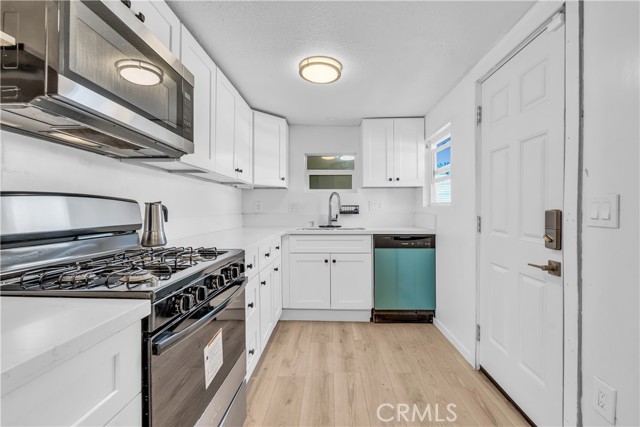 Detail Gallery Image 13 of 37 For 415 N Santa Fe, Hemet,  CA 92543 - 3 Beds | 1/1 Baths