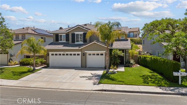 28456 Calex Drive, Valencia CA: https://media.crmls.org/medias/bf3d6957-3888-4ffb-aca9-f764c00832b1.jpg