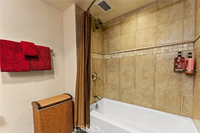 Image 27 of 48 For 400 Resort Road 701-703