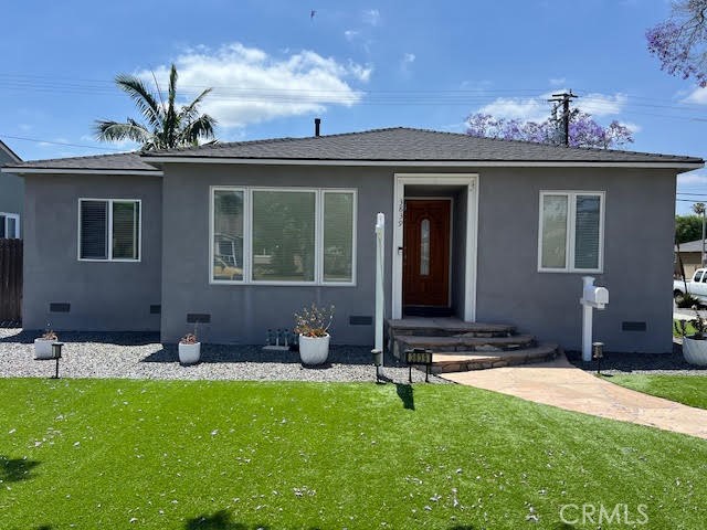 3839 Lees Avenue