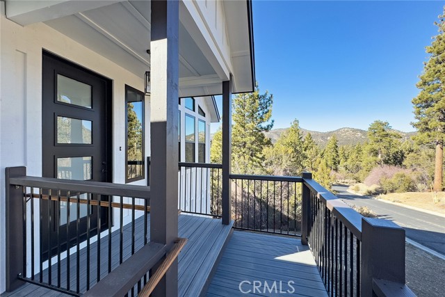 Detail Gallery Image 16 of 75 For 441 Woodcreek Dr, Big Bear City,  CA 92314 - 4 Beds | 3 Baths