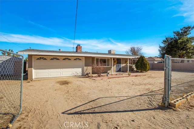 Detail Gallery Image 1 of 49 For 7175 Scarvan Rd, Yucca Valley,  CA 92284 - 2 Beds | 1 Baths