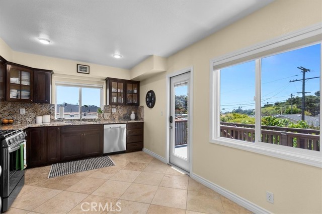 Detail Gallery Image 27 of 59 For 1471 W 19th St, San Pedro,  CA 90732 - 4 Beds | 2 Baths
