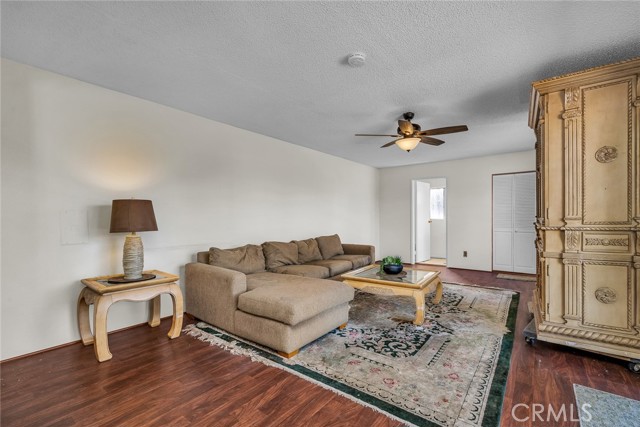 Detail Gallery Image 10 of 25 For 2029 Garner St, Lomita,  CA 90717 - 3 Beds | 1/1 Baths