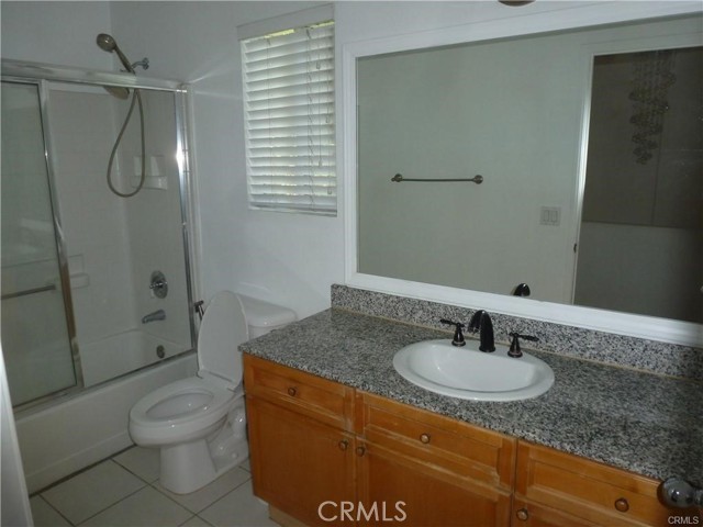 Detail Gallery Image 8 of 14 For 1888 Plaza Del Amo, Torrance,  CA 90501 - 4 Beds | 3 Baths