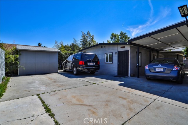 5787 Warren Street, Riverside CA: https://media.crmls.org/medias/bf440049-5ae0-4fb8-a62e-035bc96e06c1.jpg