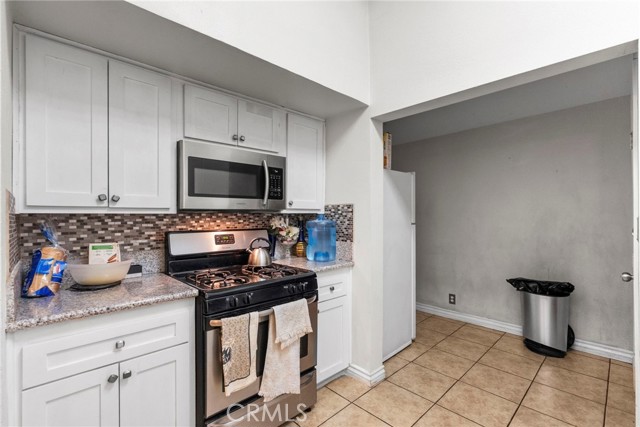 Detail Gallery Image 12 of 32 For 2619 Trinity St, Los Angeles,  CA 90011 - – Beds | – Baths