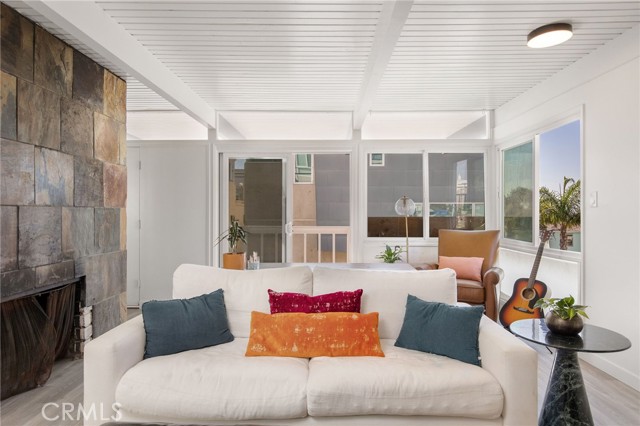 3316 Vista Drive, Manhattan Beach, California 90266, 4 Bedrooms Bedrooms, ,3 BathroomsBathrooms,Residential,Sold,Vista,SB22226244