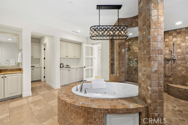 Detail Gallery Image 34 of 45 For 39 Pacific Mist, Newport Coast,  CA 92657 - 6 Beds | 6/1 Baths