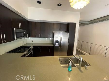 133 The Promenade N, Long Beach CA: https://media.crmls.org/medias/bf451553-5942-4b43-a77d-3191bea3103f.jpg