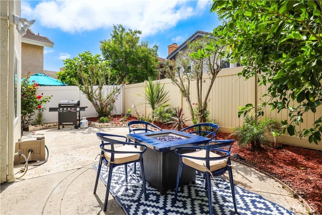 28752 Vista Santiago Road, Lake Forest CA: https://media.crmls.org/medias/bf453d7e-6db2-45f7-a295-4ec19496d9a2.jpg