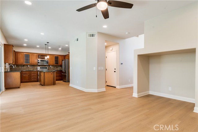 15493 Timberidge Lane, Chino Hills CA: https://media.crmls.org/medias/bf45fef9-d043-4961-bfd2-89437ff2dcc6.jpg