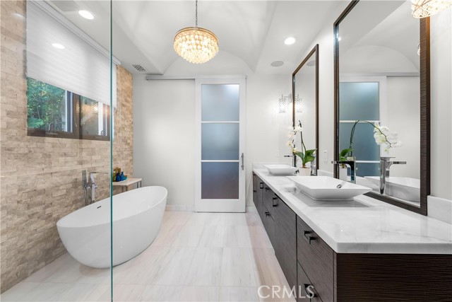 1509 Via Montemar, Palos Verdes Estates, California 90274, 4 Bedrooms Bedrooms, ,4 BathroomsBathrooms,Residential,Sold,Via Montemar,SB21180594
