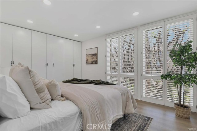 970 Palm, 200 photo 17