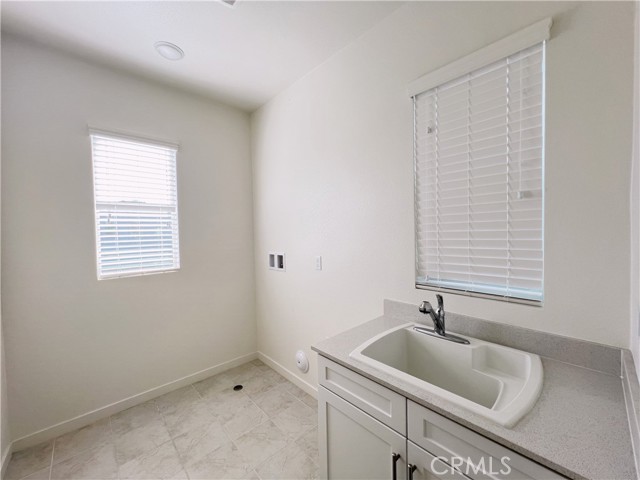 Detail Gallery Image 19 of 25 For 4664 S Piper Way, Ontario,  CA 91762 - 4 Beds | 3 Baths