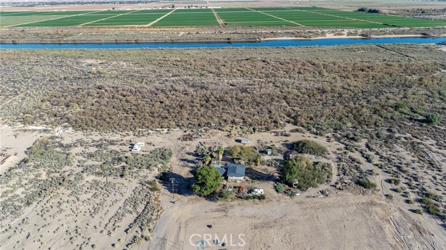 Detail Gallery Image 2 of 39 For 1415 Tamarack Ln, Needles,  CA 92363 - 3 Beds | 2 Baths