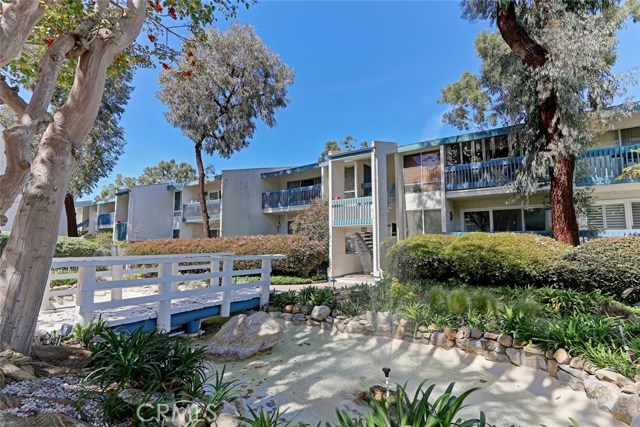 615 Prospect Avenue, Redondo Beach, California 90277, 2 Bedrooms Bedrooms, ,1 BathroomBathrooms,Residential,Sold,Prospect,SB17053340