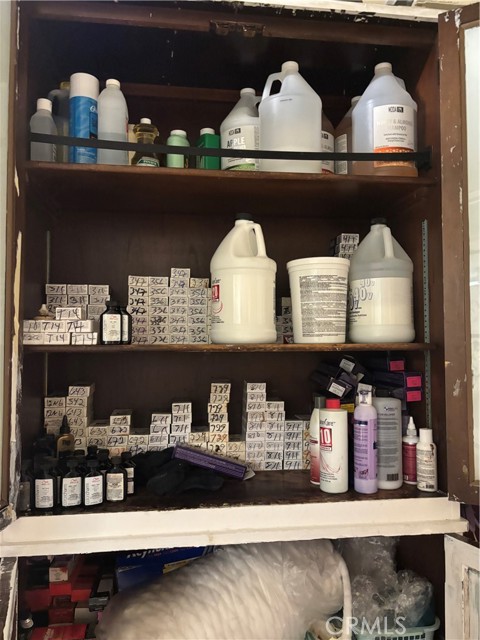 0, Long Beach CA: https://media.crmls.org/medias/bf4b4133-087f-4f6d-a7d1-9cbc32736ca9.jpg