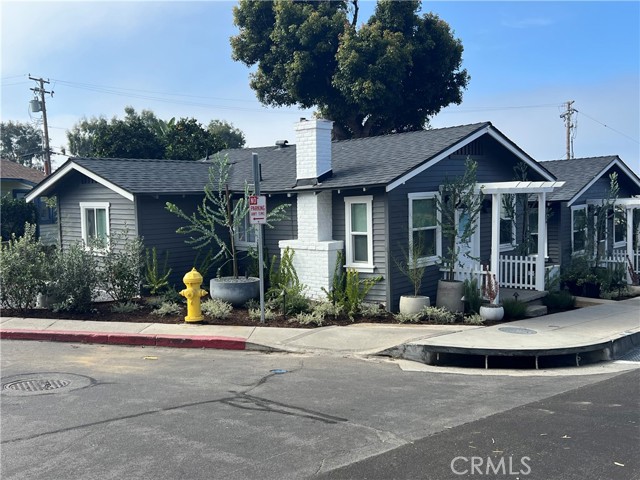 Detail Gallery Image 2 of 24 For 397 Park, Laguna Beach,  CA 92651 - 2 Beds | 1 Baths