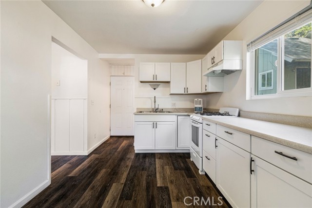 1617 Hemlock Street, Chico CA: https://media.crmls.org/medias/bf4c732a-2525-41a3-b414-2a4de578d9af.jpg