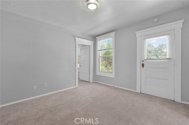 405 W Olive Avenue, Redlands CA: https://media.crmls.org/medias/bf4c74bb-0763-44f2-b9c8-2cca5f6388f7.jpg