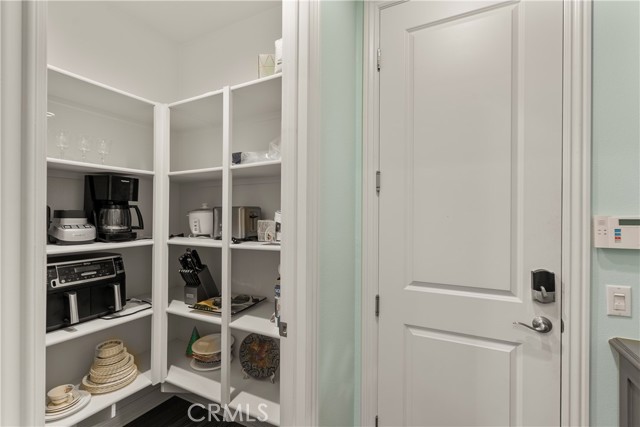 46 Dogwood, Lake Forest CA: https://media.crmls.org/medias/bf4ccdd9-3f3f-4604-bd03-2bab48fd3bf1.jpg