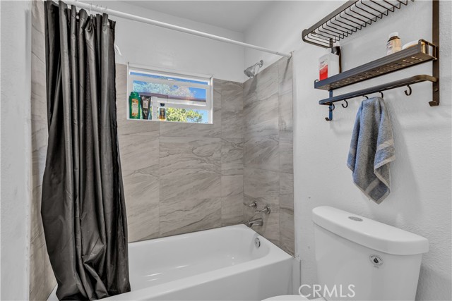 Detail Gallery Image 19 of 37 For 415 N Santa Fe, Hemet,  CA 92543 - 3 Beds | 1/1 Baths
