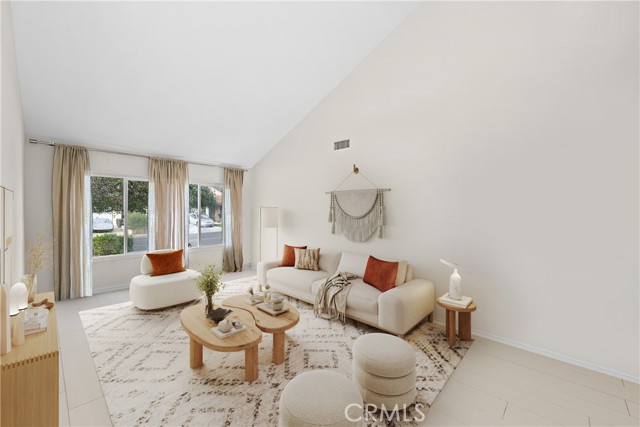 Detail Gallery Image 2 of 45 For 10 Koso Pl, Rancho Santa Margarita,  CA 92688 - 4 Beds | 3 Baths