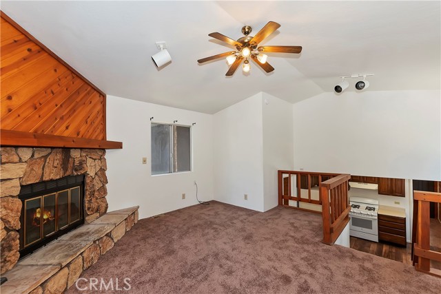 Detail Gallery Image 11 of 38 For 1037 Sylvan, Big Bear Lake,  CA 92315 - 2 Beds | 1/1 Baths