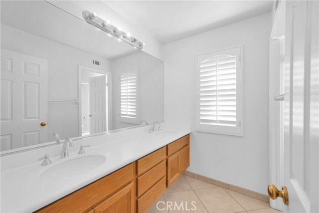 MLS #OC25234002 image #44